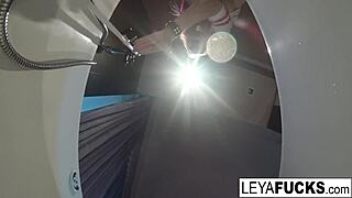 Leya Falcon’s solo bathing scene with a refreshing twist