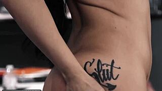 i'm katrina jade, thirsty for the bar owner's dick