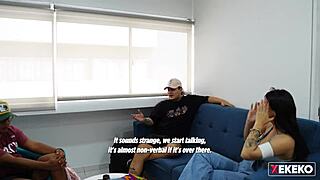 Seduciendo al amigo gay de mi hermanastro mientras estamos solos en casa