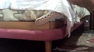 i open my ass wit biggest dildo