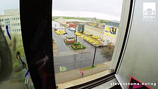 Public pickup turns into raw sex with horny mature woman