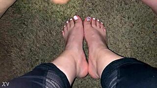 Crave that cumshot on sexy Latina amateur feet now?!