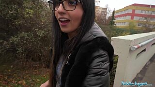 Pakistani Woman Fucks Stranger in Public Toilet