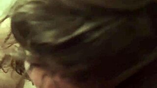 A squirt while being fucked in the ass in French
