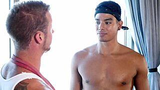 Gay workout ends up in anal sex with neighbor