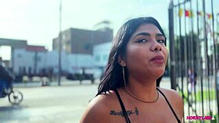 roxy hot pays taxi driver with shaved pussy