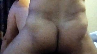 人妻双插时浪叫淫吟超诱人