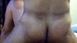 人妻双插时浪叫淫吟超诱人