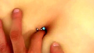 perfect fingering in a gorgeous latina navel