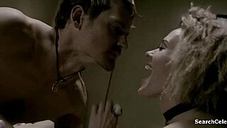 莎拉·保罗森和林赛·普尔西弗在《美国恐怖故事》中激情性爱！