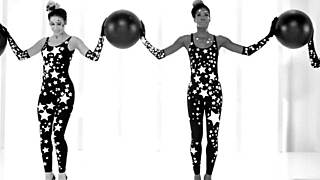 只是和阿丽亚娜·格兰德的焦点视频一起放松，好可爱！