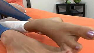 Threesome Hardcore with MILF Quickie and Feet Fetish Action