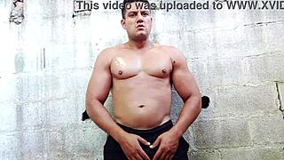 yuri gaúcho, the brazilian bear, gets a huge handjob cumload