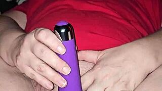 Solo Milf With Big Pink Pussy Cumming