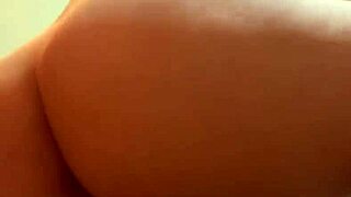 i love this latina shaking her tasty ass