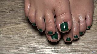 Dive into my green-nailed toes for the ultimate fetish tickle experience. Pure Latina heat!