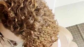 cheguei do trabalho cheio de tesão e fodi minha mulher na cozinha de casa 😈