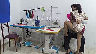 你能抵抗缝纫工坊的黑人诱惑吗？