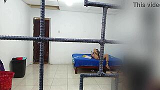 I just adore flashing when my husband’s away! So naughty! 😜