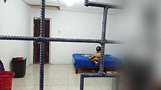 I just adore flashing when my husband’s away! So naughty! 😜