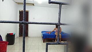 I just adore flashing when my husband’s away! So naughty! 😜