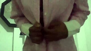 Wife dances for her lover to fill her with cum in bed