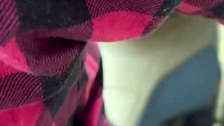 Uber rider licks balls then fucks in apartment 😏