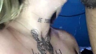 嘿，你爱嘴和屁眼双洞齐插对吧？