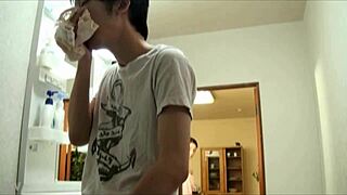 我的妈妈Sofia Takigawa在真实日本性教育中