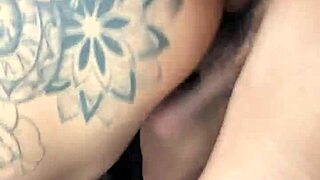 Grande bunda gets fucked by novinho dotado