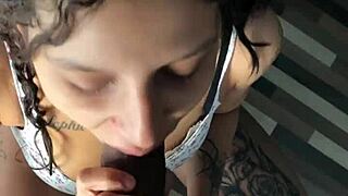 Grande bunda gets fucked by novinho dotado