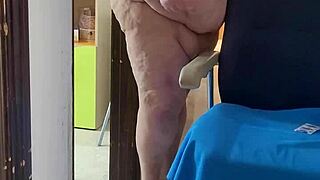 Coolmarina, the mature woman, discovers a new toy to fuck herself hard while exploring bizarre fetishes.