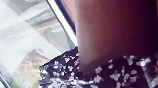 在商店偷窥裙底