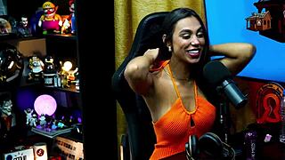 Wow! Didy Reis flaunts stunning breasts on podcast, Ruan can't resist sucking them!