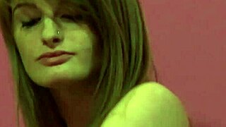 Faye and Georgia practicing lesbian scissoring with dildos 😍