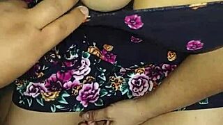 Check out harassing this big-ass mature milf on Lima streets, part 1!