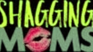 i'm the blonde in dress climbin tree for solo fingering and squirting outdoors