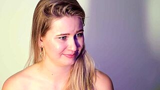 i massagin her big boobies wet pussy