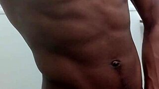 大学厕所学生释放压力高潮迭起