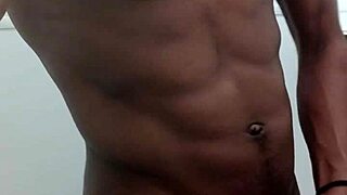 大学厕所学生释放压力高潮迭起