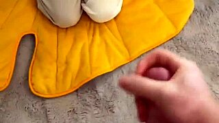 Surprise Freeuse Facials with Milf in Braces