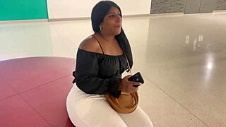 Stranger Fucks Beautiful Big Ass In Shopping Center Encounter?