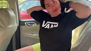hada caliente wants a hard fuck in the car