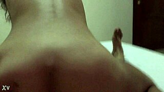 Montando Como Una Puta en Hotel!