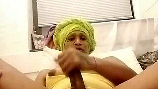 Amateurs in crossdressing fun in the bedroom