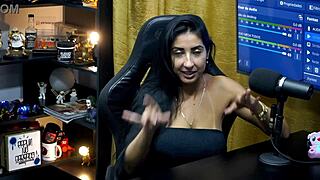 ruan foi ver se a renatinha mello estava sem calcinha que deliciosa rolou muita qu�mica nesse episodio - podcast p�pum no barraco