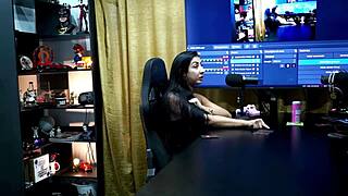 ruan foi ver se a renatinha mello estava sem calcinha que deliciosa rolou muita qu�mica nesse episodio - podcast p�pum no barraco