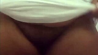 chubby girl strips to show her big ass homemade