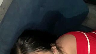 mi madrastra dice, 'ven a cogerme.'