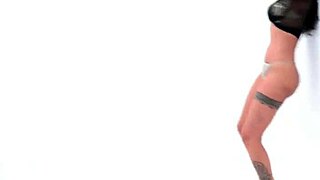 Laura Athens Diva With Big Tits And Ass In European Escort Scene